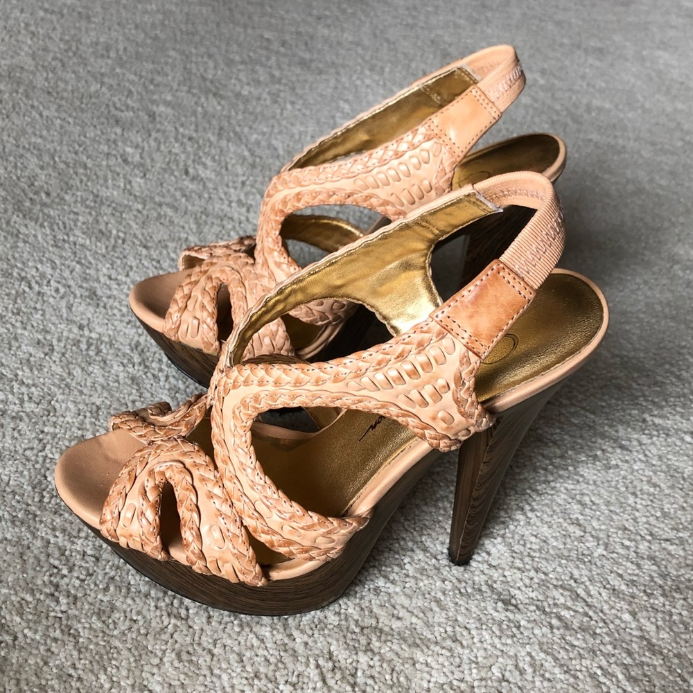 Nude leather heels
